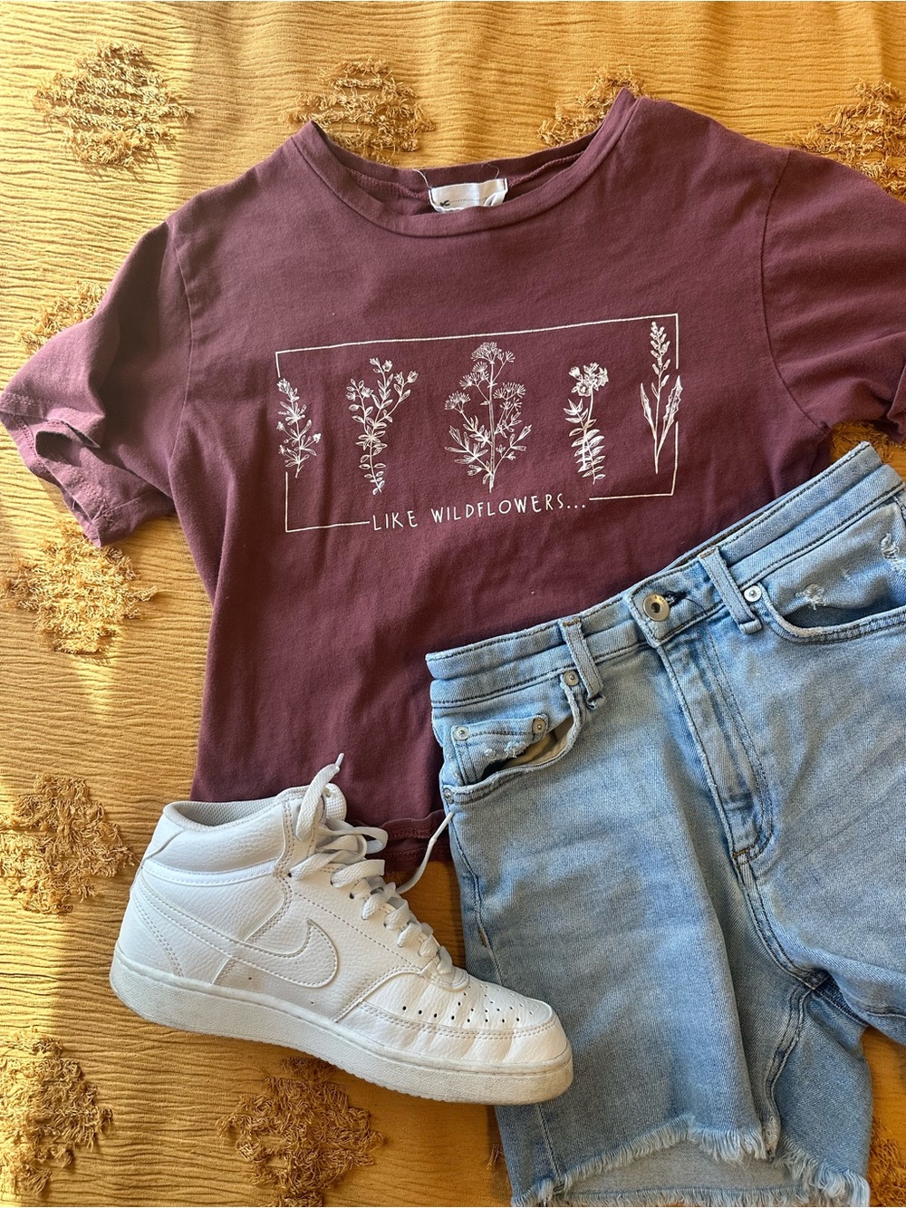 “Like wildflowers” plum graphic cropped tee with white botanical print